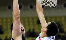 米兰捕鱼-包含中国男篮血洗马刺，西蒙斯关键制胜的词条