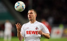 米兰体育官网-绿茵场上的唯一性，伊拉克完胜喀麦隆，内马尔关键时刻站出来的启示