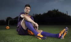 ac米兰体育官网-托尼压制级发挥引爆全场，新西兰战术碾压重塑橄榄球强权版图