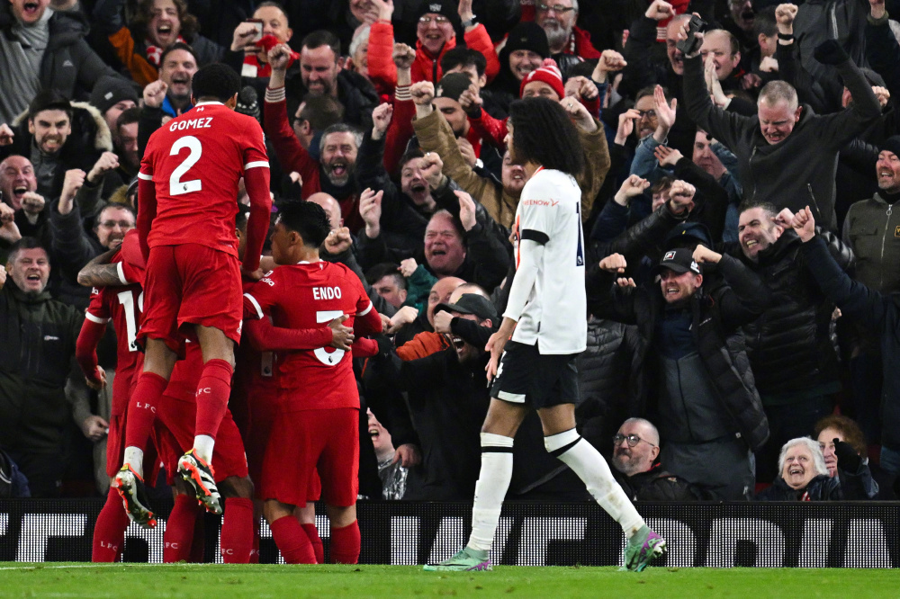 利物浦成功战胜尼斯,继续领跑积分榜的简单介绍 利物浦成功战胜尼斯,继续领跑积分榜的简单介绍