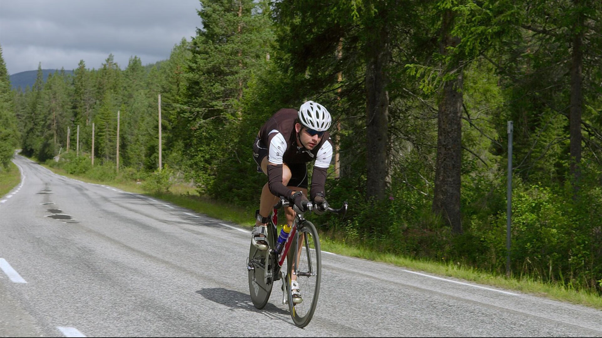 东决关键战焦点战，罗马狂胜巴拉圭的启示
