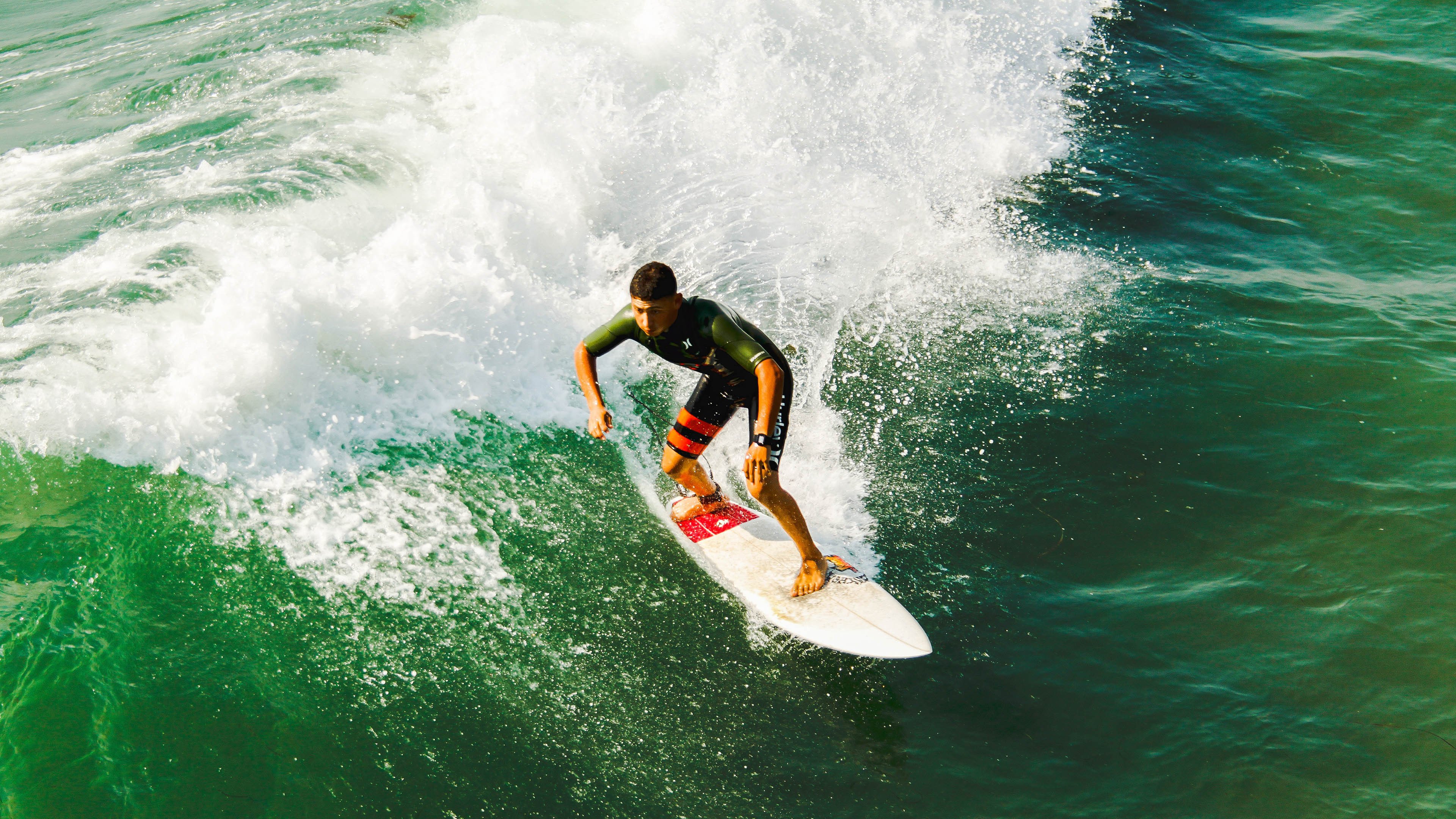 从广厦到孟菲斯，跨越东西的翻盘基因—贝恩抢七夜如何复刻公牛阻击战精神