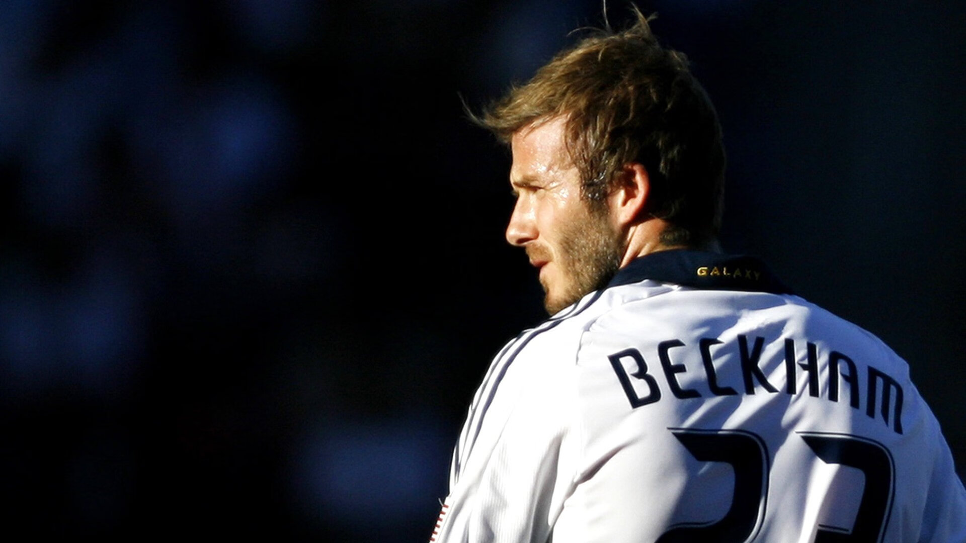 冰岛奇兵卡瓦哈尔末节爆发，导演惊天逆转带走雷恩