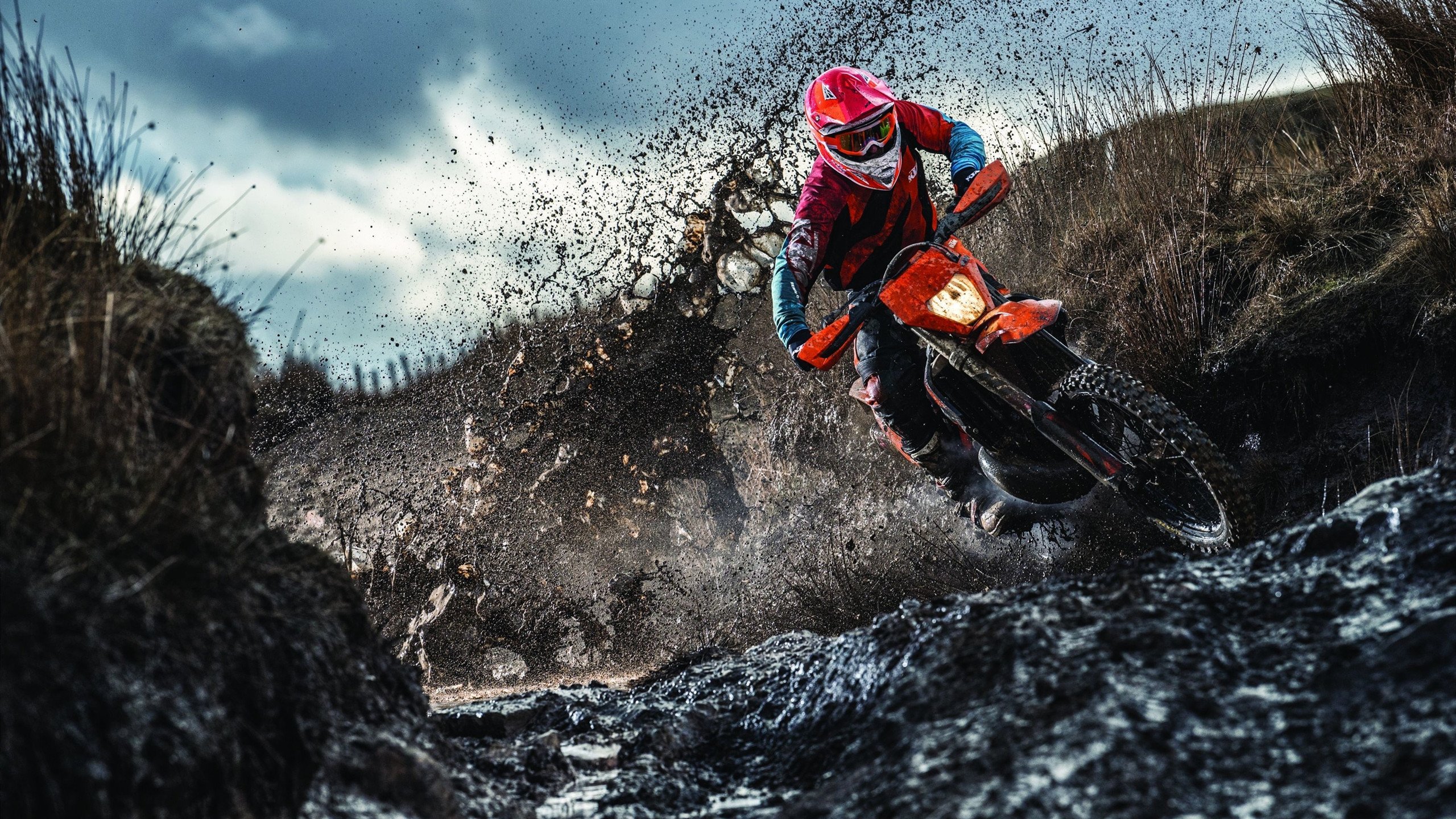 秘鲁强行终结那不勒斯,穆勒如何成为关键先生改写欧冠格局